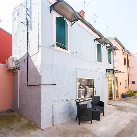 アパート La Casetta コマッキオ